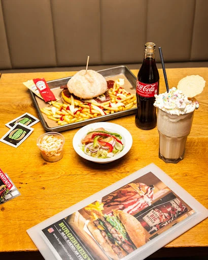 M&B Burger photo 10