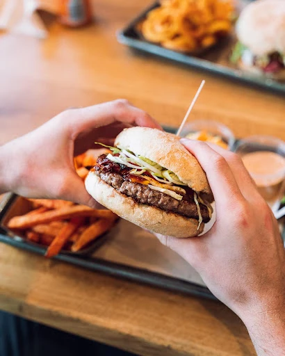 M&B Burger photo 7